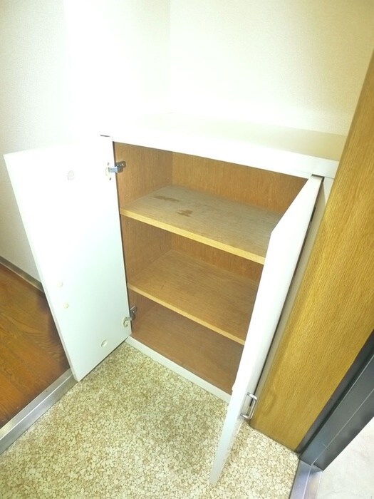 物件内観写真18　(靴箱)