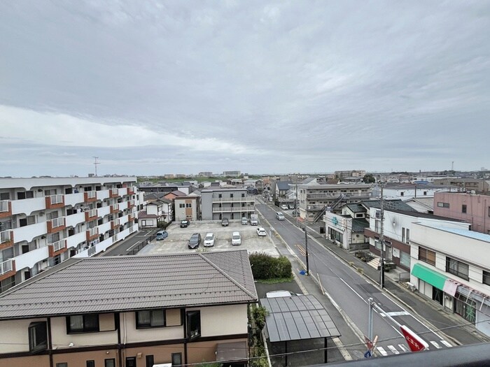 物件内観写真18　(室内からの展望)