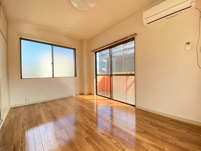 物件内観写真8　(居室)