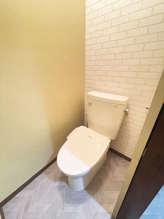 物件内観写真16　(トイレ)