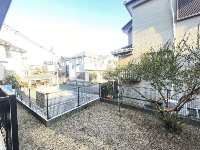 物件内観写真22　(室内からの展望)