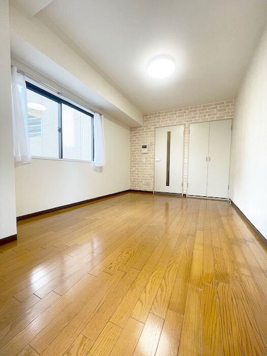 物件内観写真10　(居室)