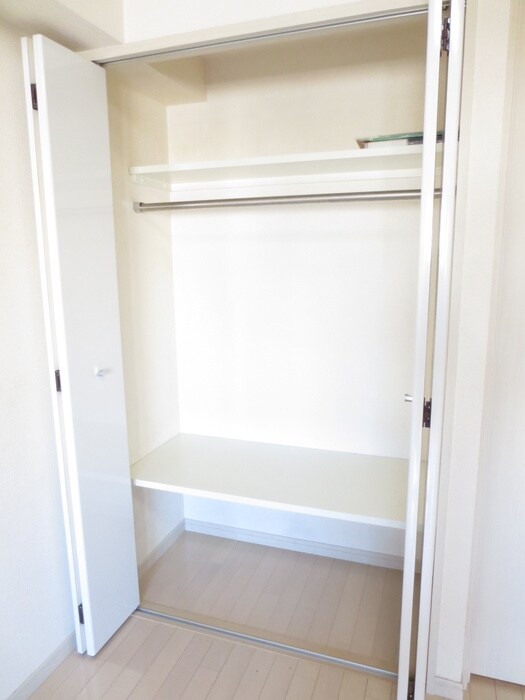物件内観写真8　(収納)