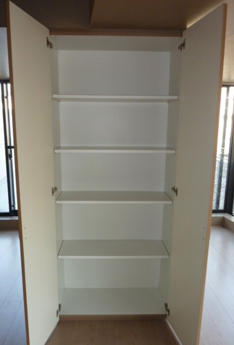 物件内観写真15　(収納)