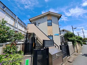 スカイライトハイツ外観写真