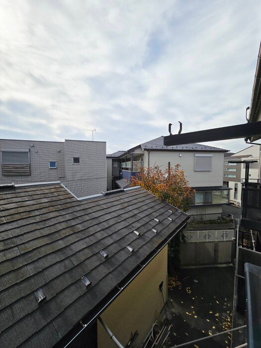 物件内観写真17　(室内からの展望)