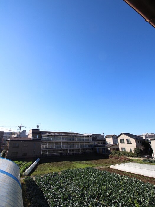 物件内観写真9　(室内からの展望)