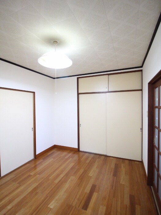 物件内観写真10　(居室)