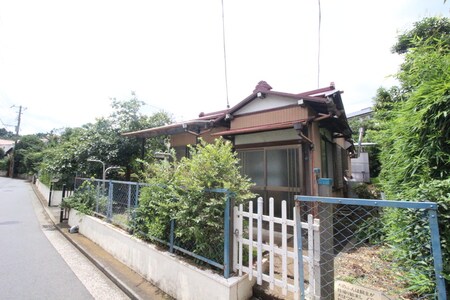 西川島町貸家外観写真