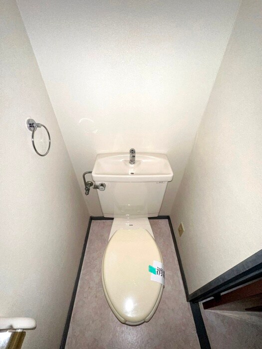 物件内観写真16　(トイレ)