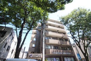 リヴエ－ル南外観写真