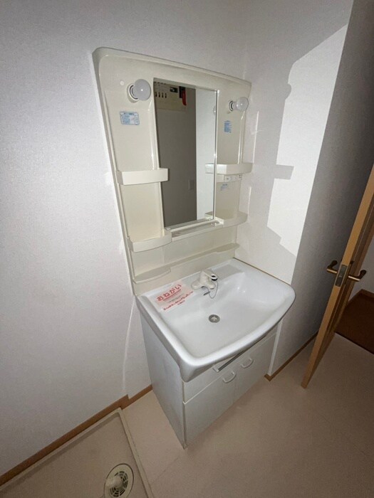 物件内観写真10　(洗面)