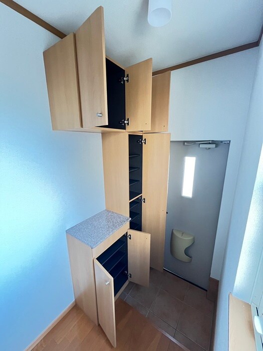 物件内観写真19　(靴箱)