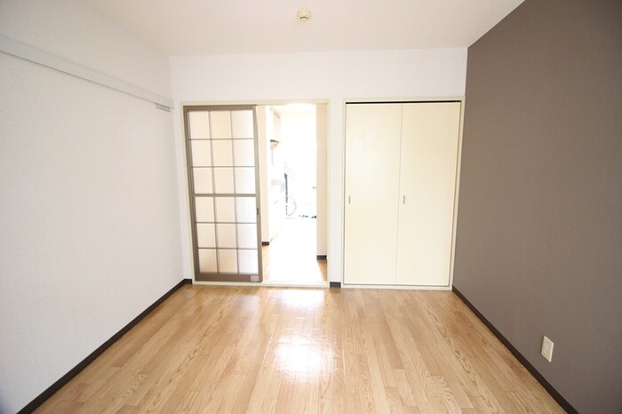 物件内観写真17　(居室)