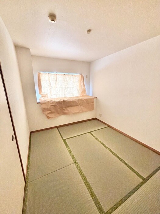 物件内観写真11　(居室)