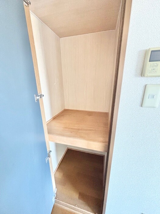 物件内観写真13　(収納)