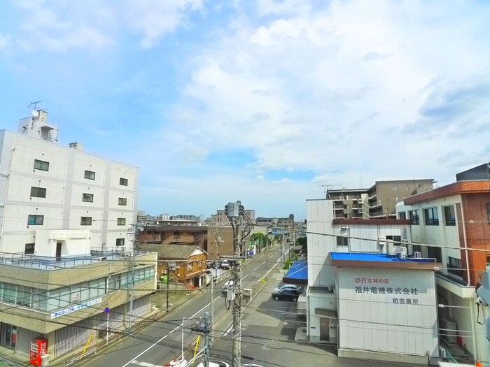 物件内観写真22　(室内からの展望)