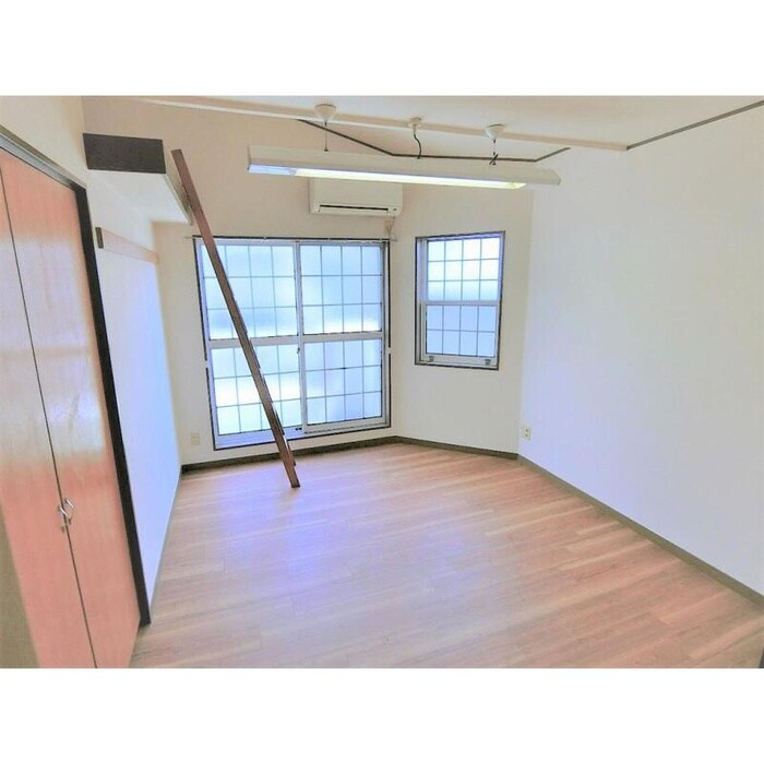 物件内観写真13　(居室)