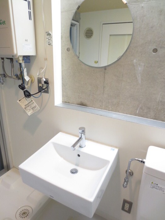 物件内観写真11　(洗面)