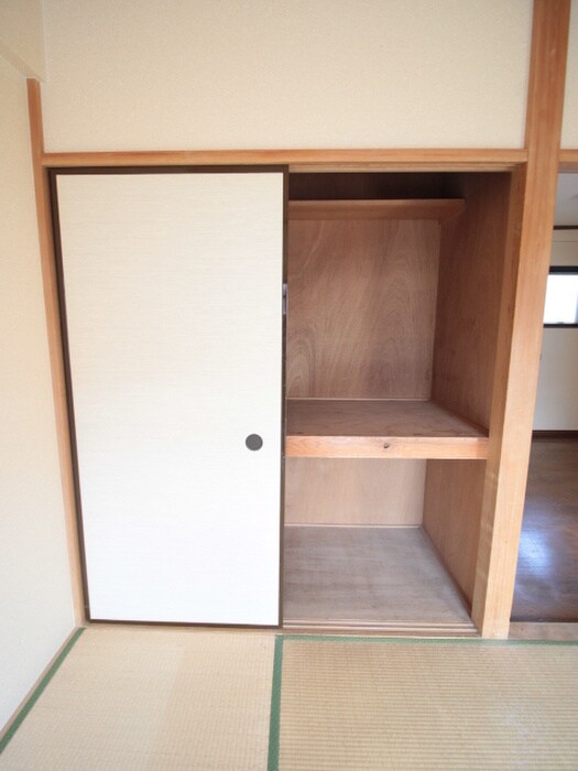 物件内観写真15　(収納)