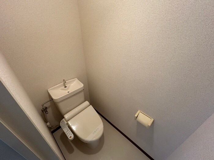 物件内観写真17　(トイレ)