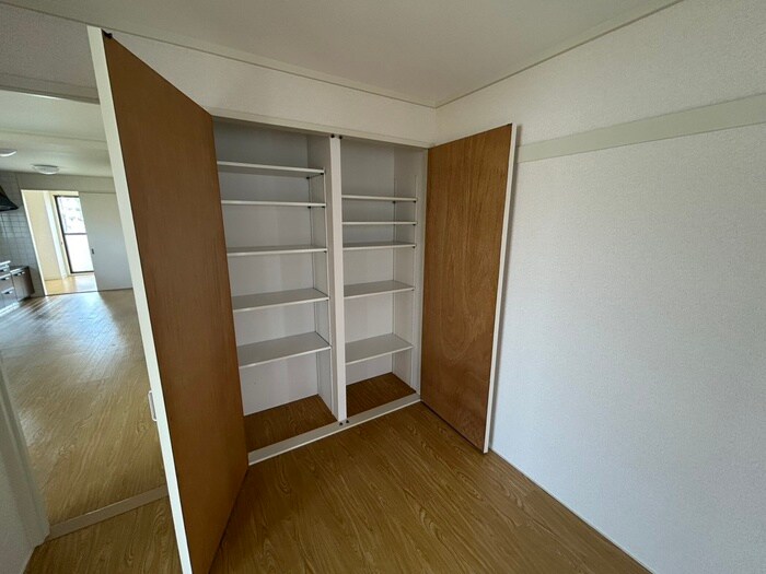 物件内観写真22　(収納)
