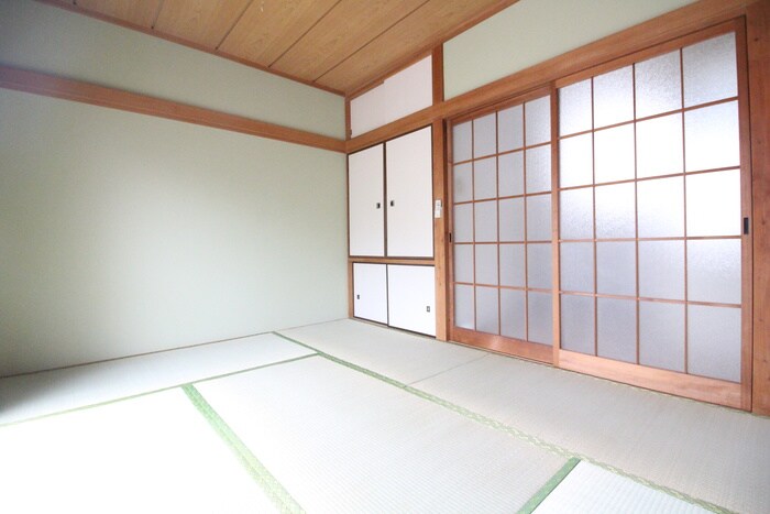 物件内観写真8　(居室)