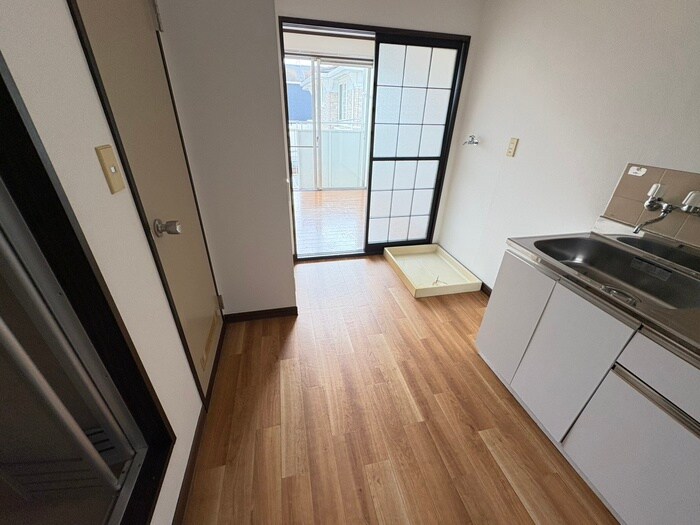 物件内観写真11　(居室)