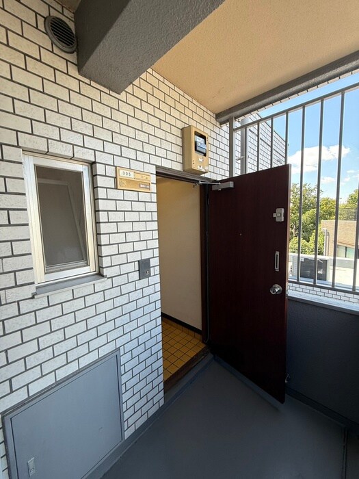 物件内観写真22　(玄関)