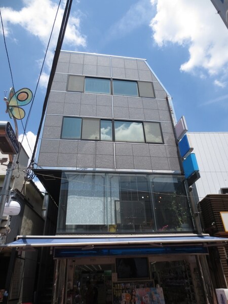 ブル－ム三松久が原駅前館外観写真