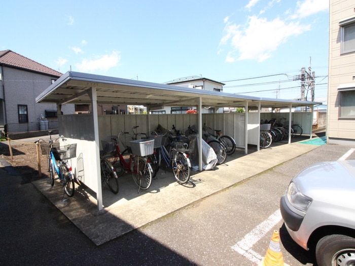 物件外観写真4　(駐輪場)