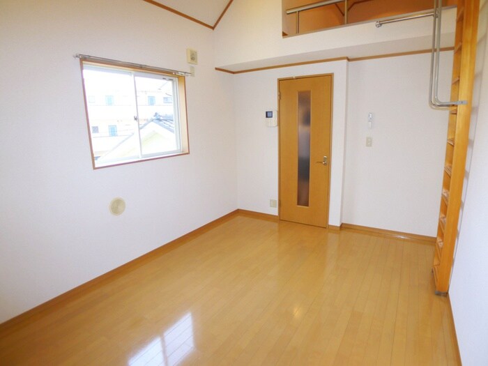 物件内観写真8　(居室)