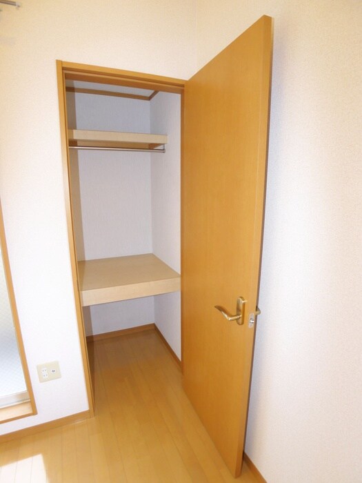 物件内観写真11　(収納)