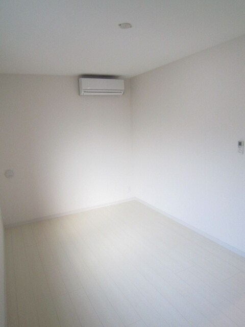物件内観写真11　(居室)