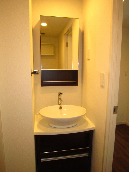 物件内観写真13　(洗面)