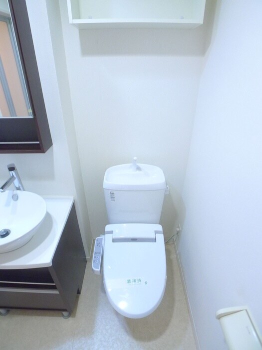 物件内観写真14　(トイレ)