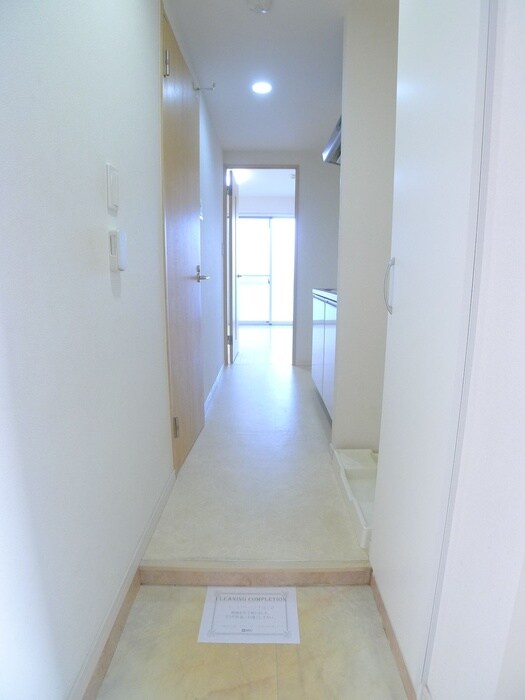 物件内観写真18　(玄関)