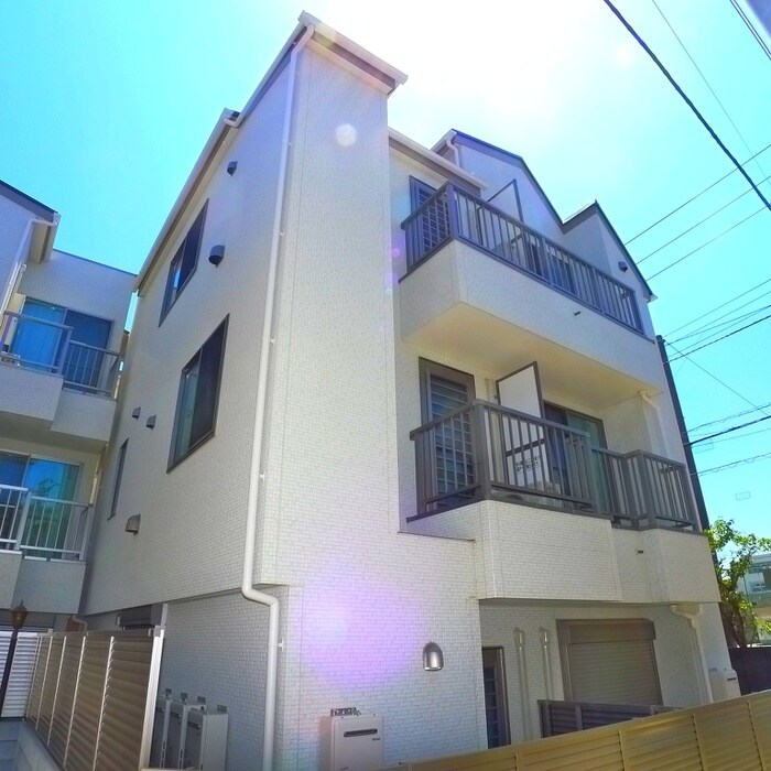 物件外観写真2　(外観写真)