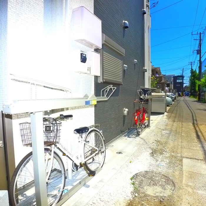 物件外観写真6　(駐輪場)