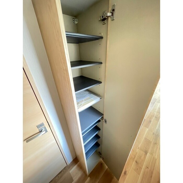 物件内観写真15　(靴箱)