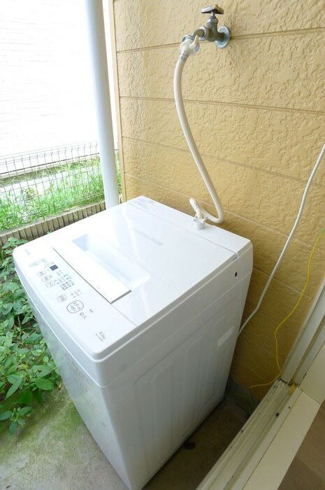 物件内観写真18　(洗濯機置場)