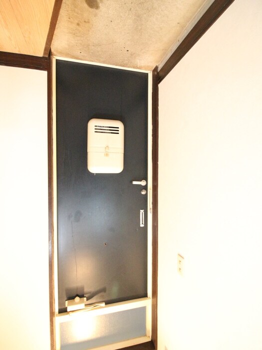 物件内観写真17　(玄関)