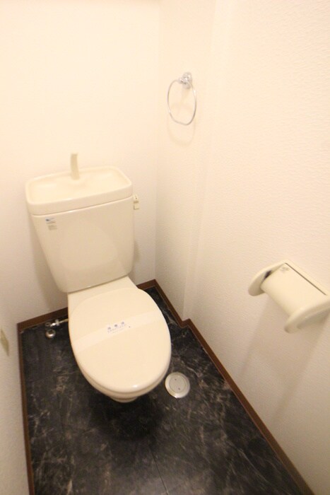 物件内観写真11　(トイレ)