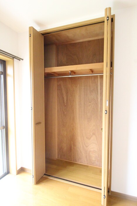 物件内観写真16　(収納)