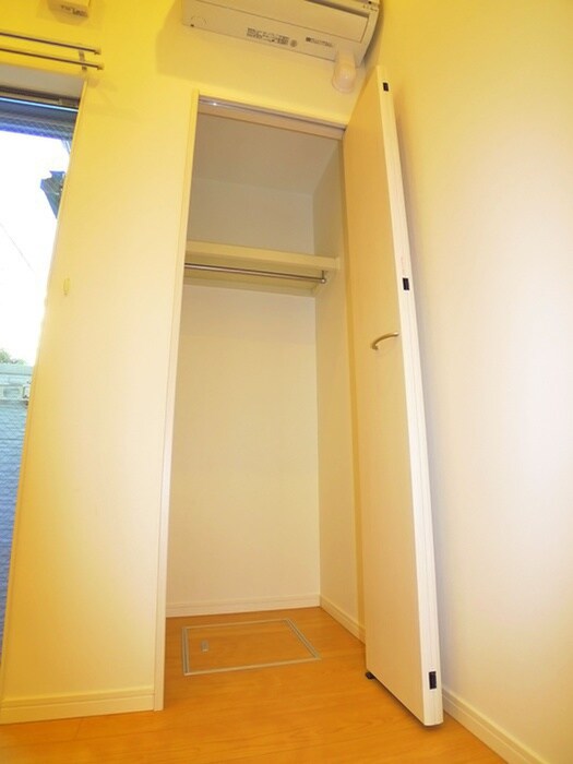 物件内観写真11　(収納)