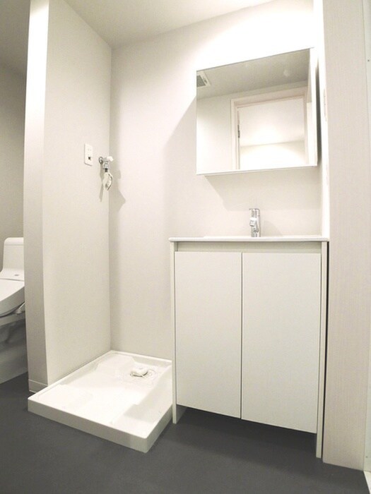 物件内観写真15　(洗濯機置場)