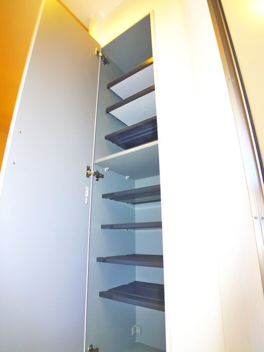 物件内観写真18　(靴箱)