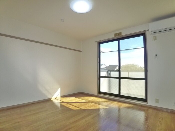 物件内観写真22　(居室)