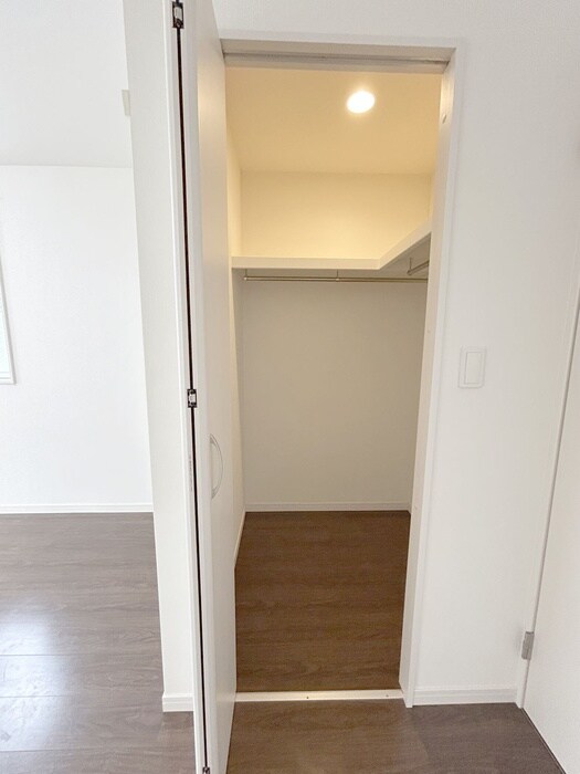 物件内観写真10　(収納)