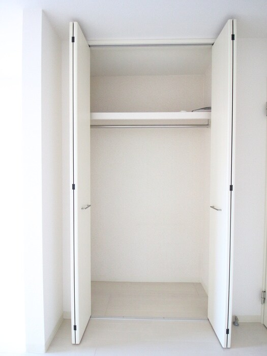 物件内観写真10　(収納)